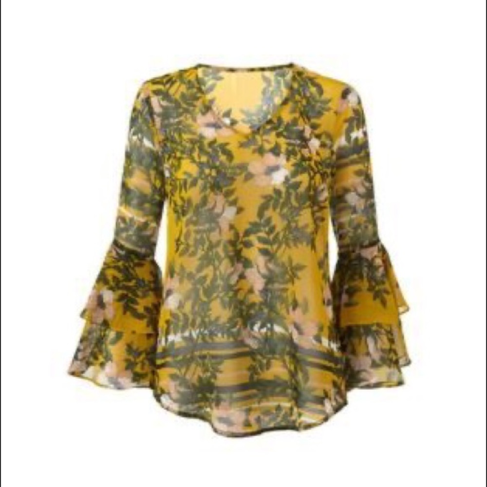NWT CAbi Scene Blouse!